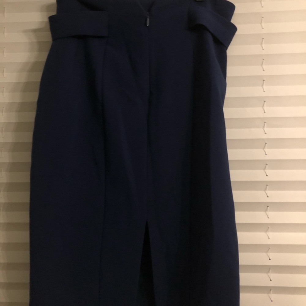 Eva mendes straight skirt.